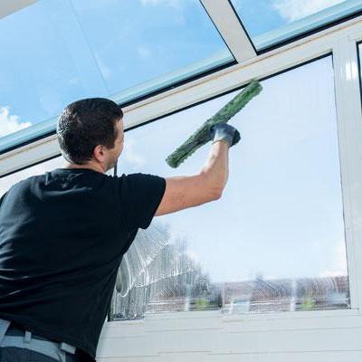 Man window cleaner